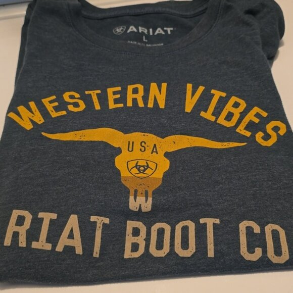 Ariat green tee L - Picture 3 of 3